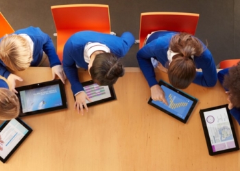 Богатая страна! В Украине на тестирование э-журнала и э-дневника для школьников потратят 560 тыс.грн.