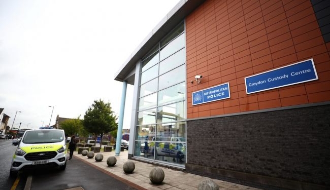 В Лондоне полицейский застрелен преступником в СИЗО