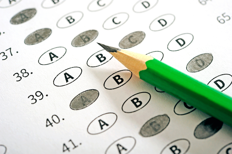 Выпускные экзамены в школах отменены, регистрация на ВНО продлена до 9 апреля