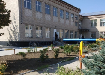 Минирование школы в Николаеве оказалось ложным: теперь полиция ищет человека, который сделал такое сообщение (ФОТО, ВИДЕО)