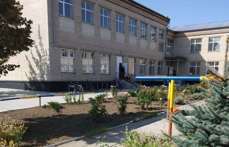 Минирование школы в Николаеве оказалось ложным: теперь полиция ищет человека, который сделал такое сообщение (ФОТО, ВИДЕО) 7