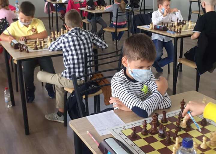На Николаевщине определялись победители чемпионатов Украины по шахматам среди юношей и девушек до 8 и до 10 лет (ФОТО) 25