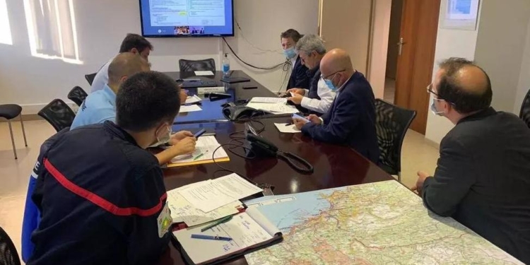 Во время бушующего во Франции урагана «Алекс» пропали 8 человек (ВИДЕО)