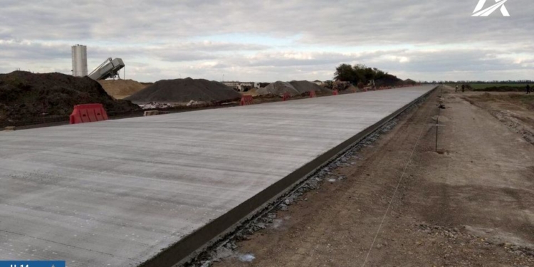 Уже 66 км дороги Н-14 Николаев-Кропивницкий в цементобетоне – Укравтодор (ФОТО)