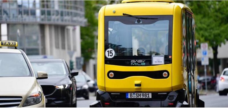 С декабря этого года по улицам Берлина можно будет прокатиться на рейсовом беспилотном электробусе 1