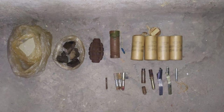 В Николаеве полиция ищет того, кто оставил корпус от гранаты и взрывчатку в подвале жилого дома (ФОТО)