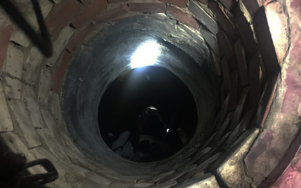 На Николаевщине женщина упала в 5-метровый колодец и до утра звала на помощь (ФОТО)