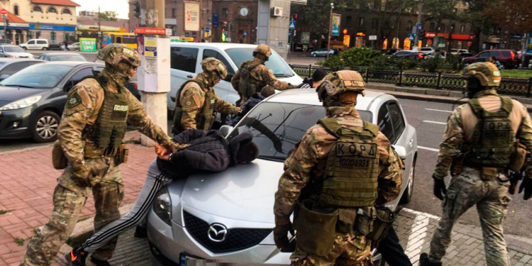 В Николаеве задержали группу вымогателей (ФОТО)