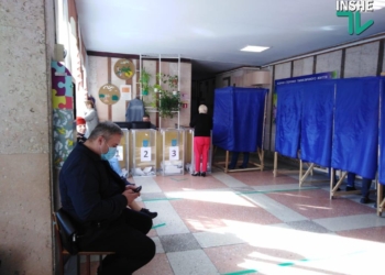 В Николаеве идет голосование (ФОТО)