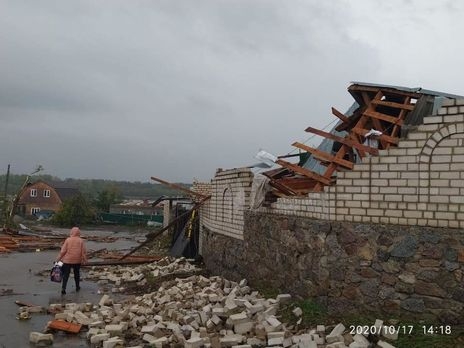 В Кропивницком бушевала буря, есть пострадавшие (ФОТО, ВИДЕО)