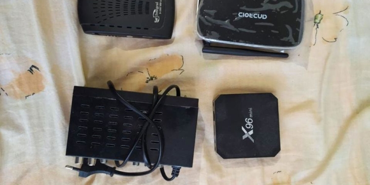 В Николаеве полицейские разоблачили мужчину, который незаконно продавал услуги по доступу к телеканалам (ФОТО)