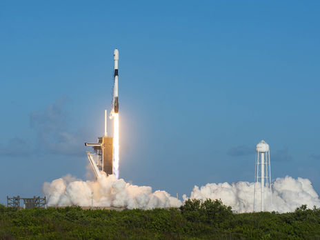 SpaceX запустила на орбиту Земли третью за месяц партию спутников Starlink (ВИДЕО) 1