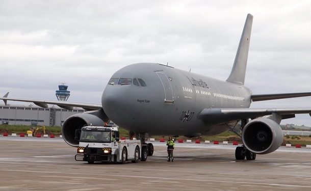 ФРГ приняла на лечение раненых на Донбассе бойцов