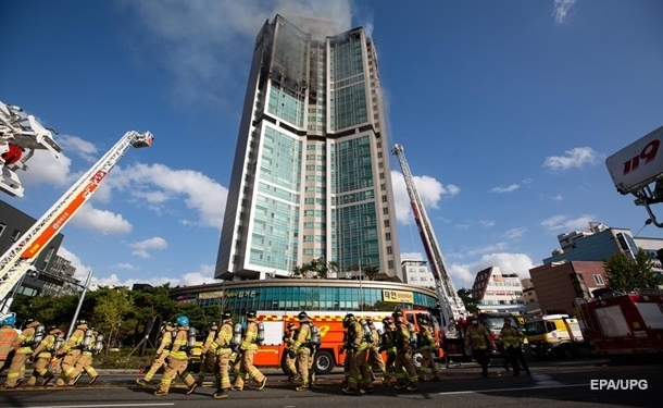 В Южной Корее за несколько часов сгорел 33-этажный небоскреб (ВИДЕО)