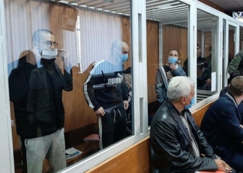 В Одессе на суде семь заключенных вскрыли вены
