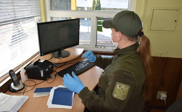 Украинцы пытались попасть в Румынию по поддельным справкам о ПЦР-тестах