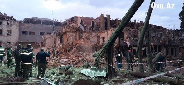 Азербайджан обвинил Армению в обстреле Гянджи: погибли 7 человек, десятки ранены (ФОТО)