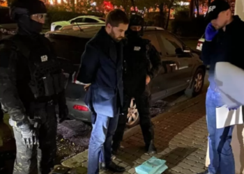 ГБР задержало начальника управления ГФС Неговелова во время получения 100 тыс. долларов взятки