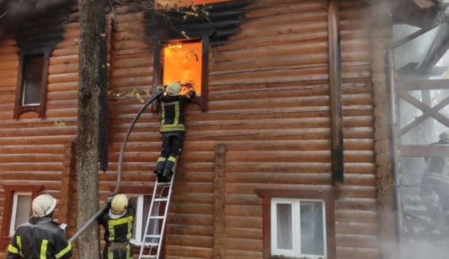 В Житомирской области загорелся гостинично-ресторанный комплекс