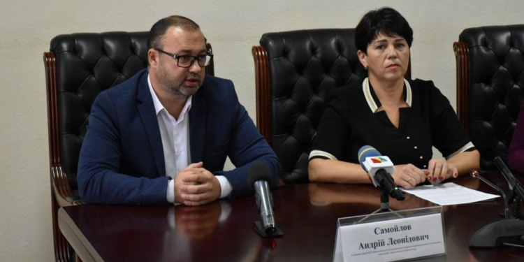 «Уся робота під час пандемії COVID-19 – це злагоджений ланцюг усіх служб медичної галузі», – Андрій Самойлов