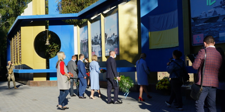 В Николаеве празднуют День защитника Украины (ФОТО и ВИДЕО)