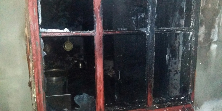 На Николаевщине двое человек получили ожоги при пожаре в Первомайске (ФОТО)