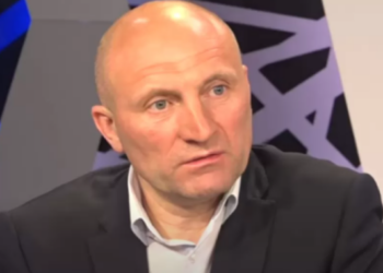 Суд решил, что Зеленский не нарушил закон, назвав мэра Черкасс “бандитом”