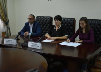 «В умовах пандемії особам, які ще не мають сімейного лікаря, раджу, якомога швидше звернутися до сімейних амбулаторій», – Лариса Челенгірова