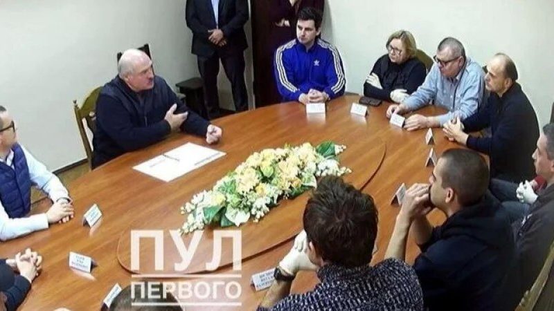 После встречи с Лукашенко. В Беларуси из СИЗО отпустили еще трех политзаключенных