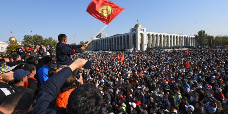 ЦИК Кыргызстана назначит повторные парламентские выборы до 6 ноября