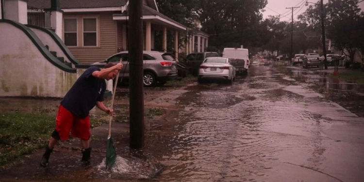 Ураган «Зета» в США: больше миллиона жителей остались без света, есть погибшие (ФОТО, ВИДЕО)