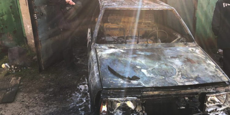 В Корабельном районе Николаева вчера дважды горели автомобили (ФОТО)