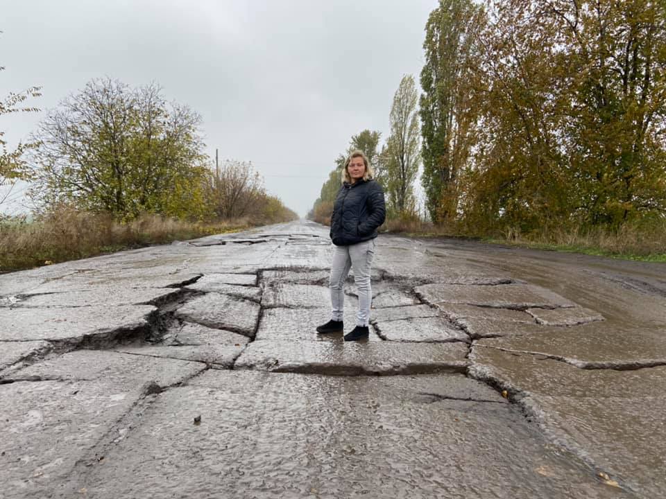 "Не едьте туда"! Автомобилисты делятся впечатлениями от адовой дороги в Николаевской области (ФОТО) 11