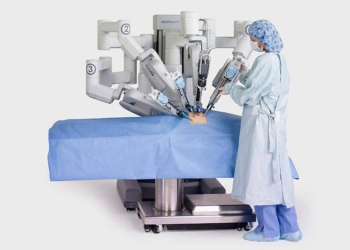 Во Львовской больнице сложные операции будет делать робот-хирург «Da Vinci» (ФОТО)
