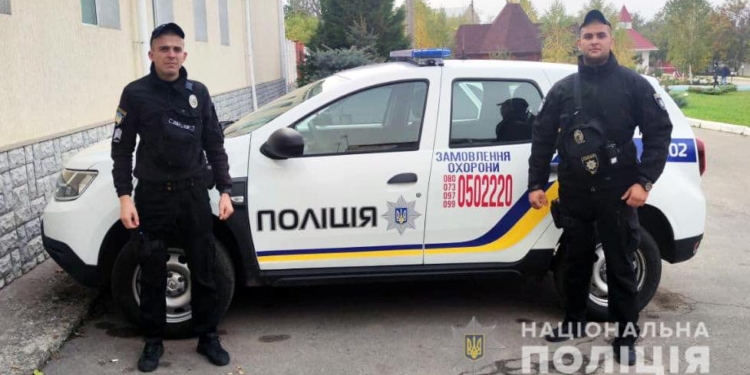 В Николаеве полицейские охраны спасли девушку от самоубийства из-за неразделенной любви (ФОТО)