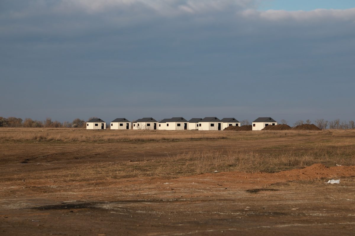 На полигоне «Широкий лан», что на Николаевщине, строят объект для практической отработки штурма населенного пункта (ФОТО)
