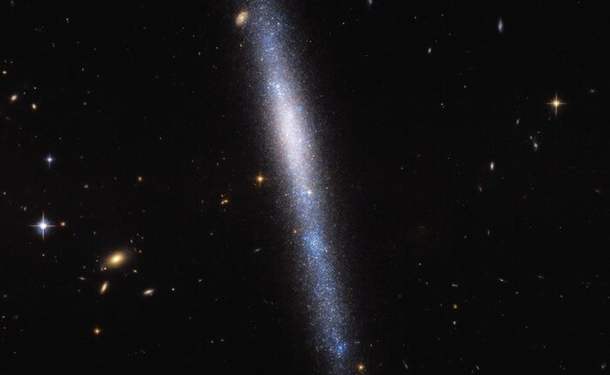 Hubble запечатлел уникальный звездный “водопад”