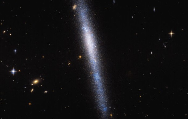 Hubble запечатлел уникальный звездный "водопад" 1
