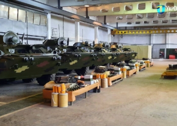 Николаевский бронетанковый завод обновил партию БТР-80 для украинских военных (ФОТО)