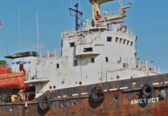 Под Одессой тонет судно-спасатель