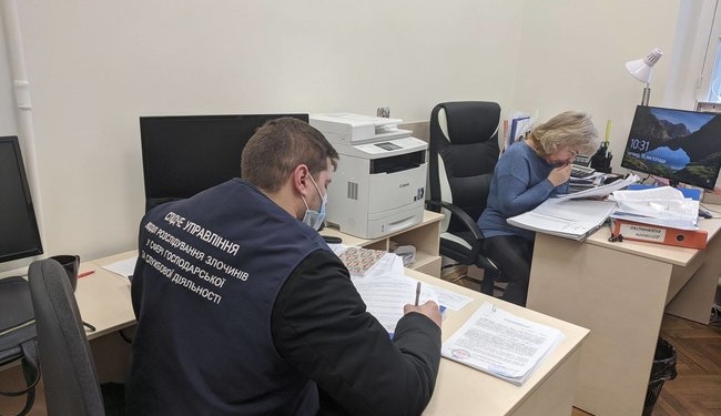 В Музее Революции Достоинства проводят обыски. Инициативная группа пострадавших на Майдане заявила о сознательном уничтожении памяти (ФОТО)