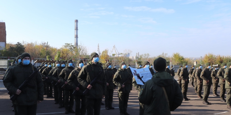 На верность народу Украины в Николаеве присягнули нацгвардейцы-срочники (ФОТО)