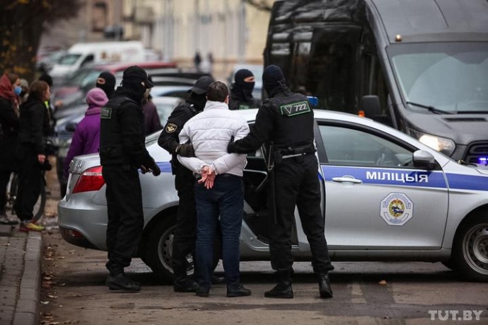 На протестных акциях в Минске задержаны более 400 человек (ВИДЕО) 1