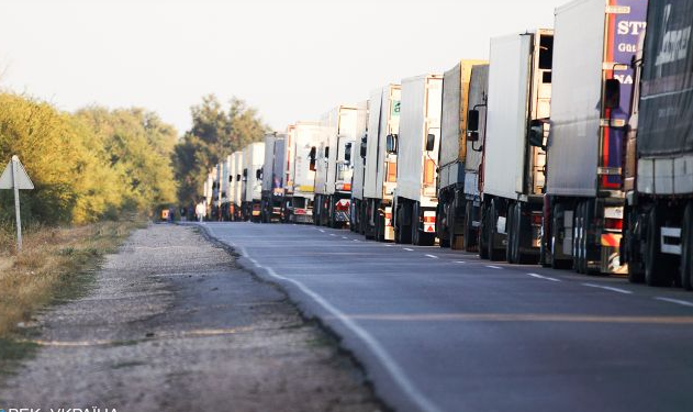 На границе с Россией образовались значительные пробки