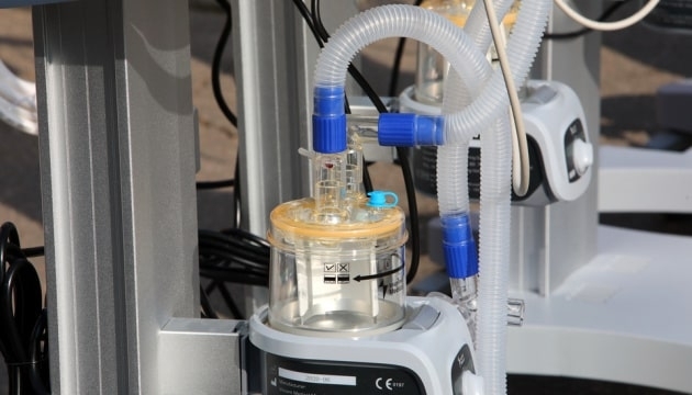 Мужчина с COVID-19 на Киевщине отдал свою суточную порцию кислорода больному сыну и не выжил, – волонтер Яровая