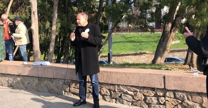 В Херсоне спешно печатают  “газету”  с компроматом  на кандидата в мэры Николаева