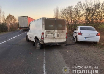 Под Николаевом столкнулись четыре автомобиля