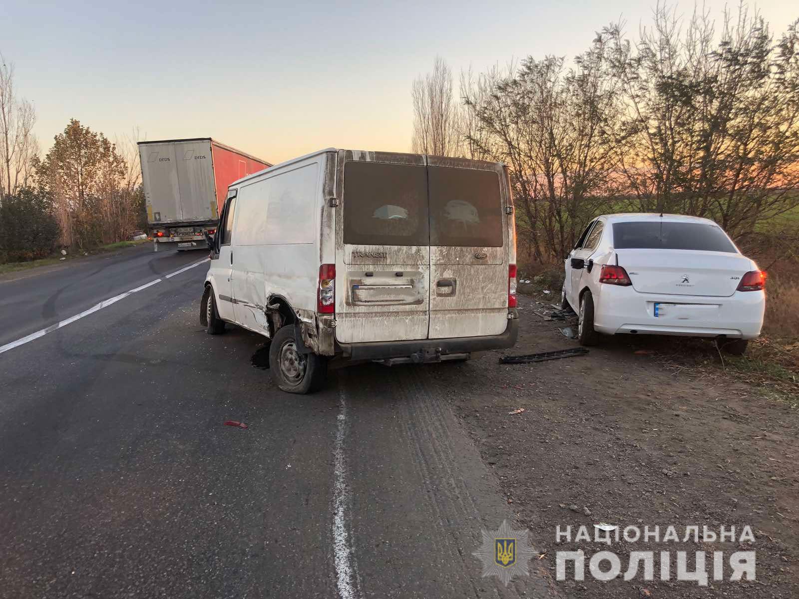 Под Николаевом столкнулись четыре автомобиля
