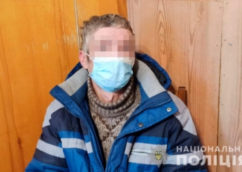 Николаевская полиция задержала грабителя – он залез в дом к старикам и избил их (ФОТО, ВИДЕО)
