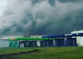 В Москве масштабный пожар: горит склад с газовыми баллонами (ВИДЕО)
